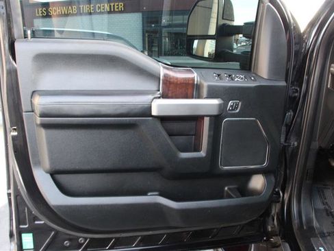 Used 2017 Ford F350 Platinum w/ Platinum Ultimate Package image 20