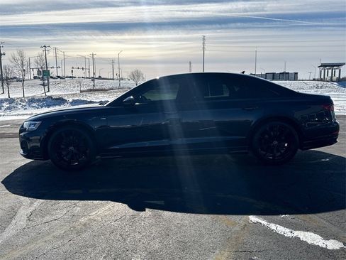Used 2022 Audi A8 L 3.0T w/ Executive Package image 8