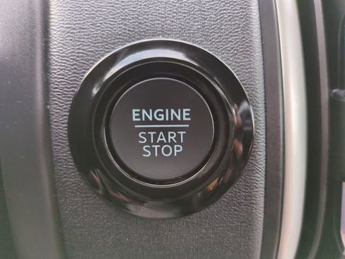 Used 2025 Ford Expedition Active image 32