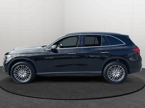 Used 2026 Mercedes-Benz GLC 300 4MATIC image 3
