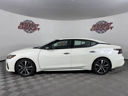 Used 2022 Nissan Maxima SV w/ Floor Mat Group FWD image 4