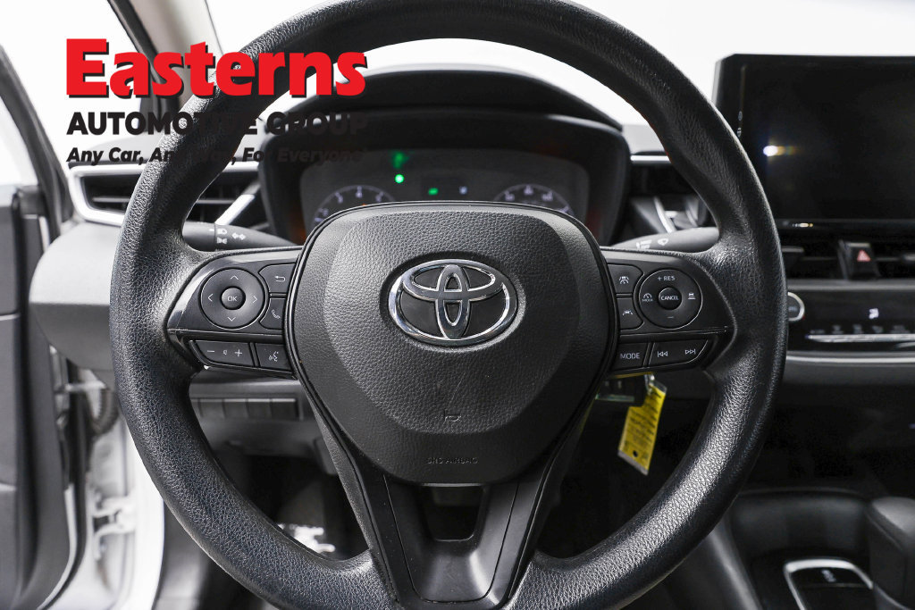 Used 2024 Toyota Corolla LE FWD image 12