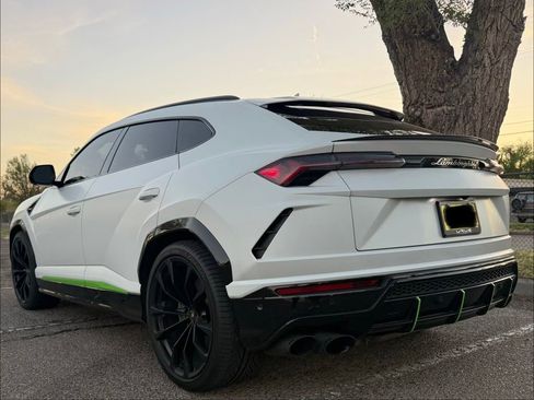 Used 2020 Lamborghini Urus AWD/4WD image 5