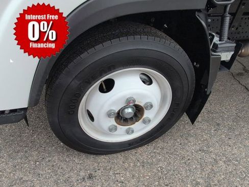 Certified 2024 Chevrolet Low Cab Forward RWD image 29