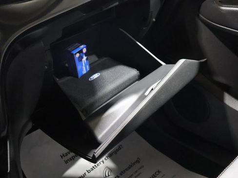 Used 2019 Ford Escape SE image 28