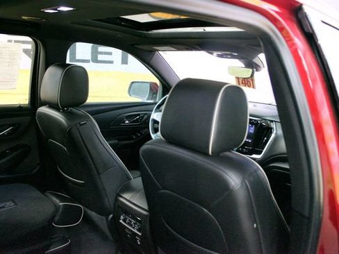 Used 2023 Chevrolet Traverse Premier AWD/4WD image 10