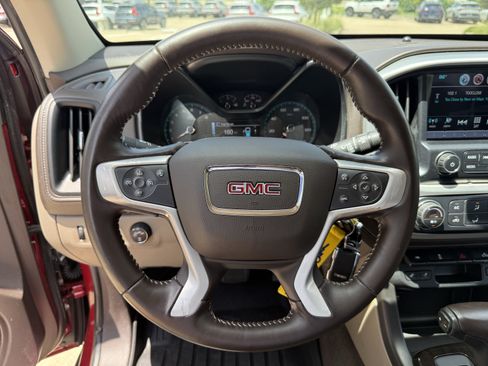 Used 2017 GMC Canyon SLT w/ Driver Alert Package AWD/4WD image 17