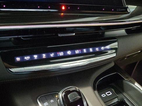 Certified 2024 Cadillac Escalade Sport AWD/4WD image 25