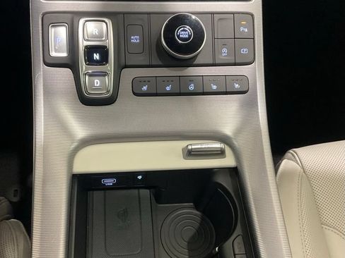 Used 2025 Hyundai Palisade Calligraphy FWD image 22