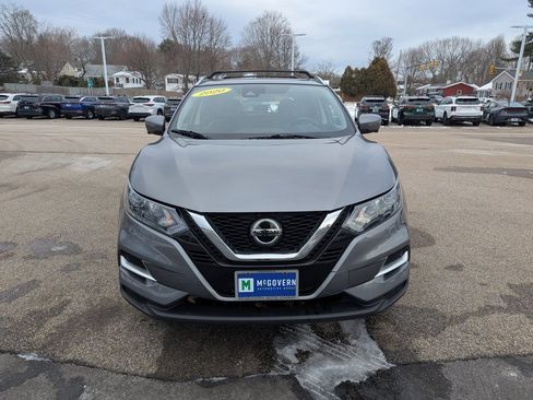 Used 2020 Nissan Rogue Sport SL image 9
