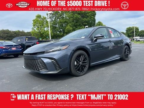 New 2026 Toyota Camry SE FWD image 1
