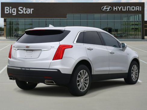 Used 2017 Cadillac XT5 Luxury image 4