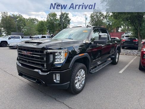 Used 2023 GMC Sierra 2500 Denali AWD/4WD image 1
