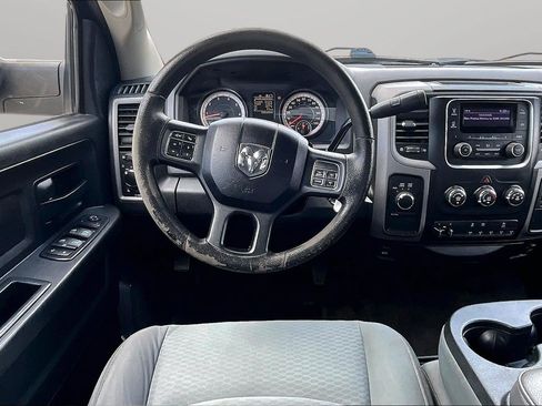 Used 2017 RAM 2500 Tradesman w/ Chrome Appearance Group AWD/4WD image 5