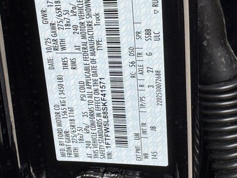 Used 2025 Ford F150 Lariat AWD/4WD image 30