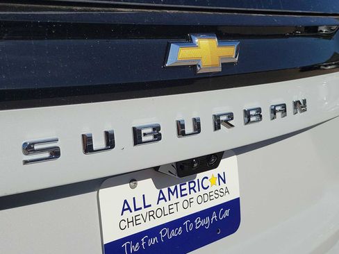 New 2026 Chevrolet Suburban High Country image 11