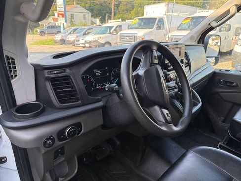 Used 2022 Ford Transit 250 148 High Roof Extended AWD w/ Load Area Protection Package image 10