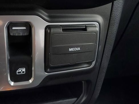 Certified 2023 Jeep Wrangler Sport S image 29