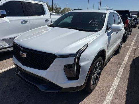 Used 2025 Cadillac XT4 Sport w/ Cold Weather Package FWD image 2