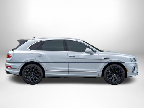 Used 2022 Bentley Bentayga AWD/4WD image 9