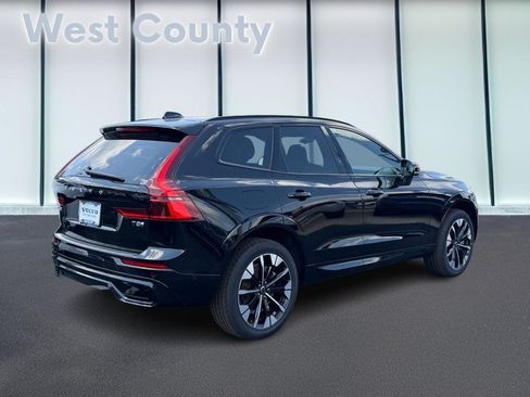 New 2026 Volvo XC60 T8 Plus w/ Protection Package Premier AWD/4WD image 3