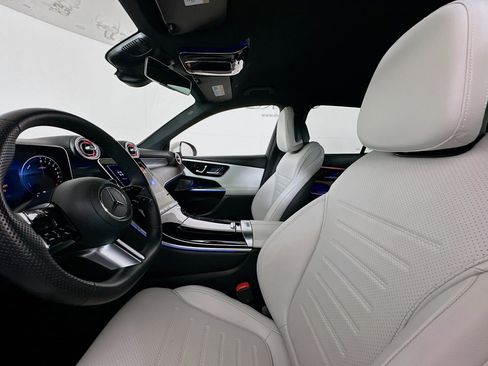 Used 2025 Mercedes-Benz GLC 350e 4MATIC w/ AMG Line image 18