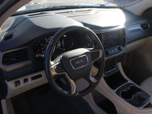 Used 2021 GMC Acadia Denali w/ Denali Technology Package image 18