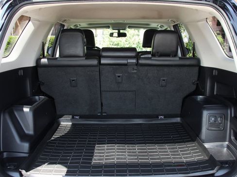 Used 2018 Toyota 4Runner SR5 Premium image 8