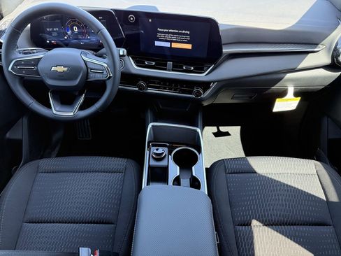 New 2026 Chevrolet Equinox LT w/ Safety and Technology Package image 10