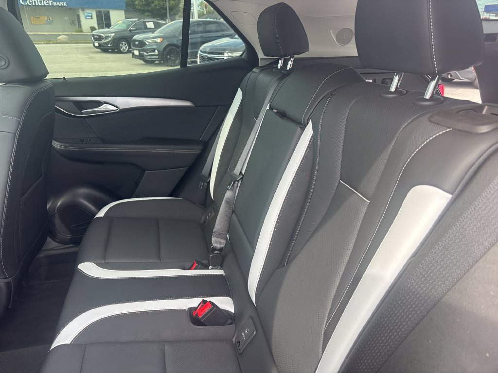Used 2025 Buick Envision Sport Touring AWD/4WD image 30