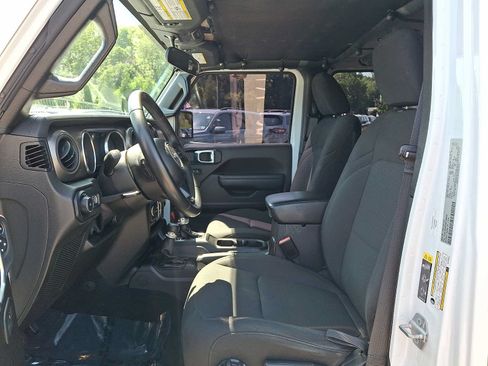 Used 2021 Jeep Wrangler Unlimited Sport AWD/4WD image 13