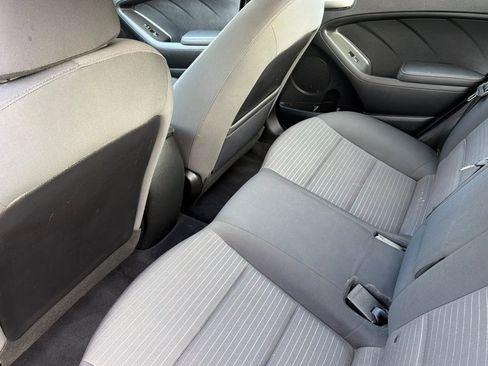 Used 2018 Kia Forte LX w/ LX Popular Package image 12