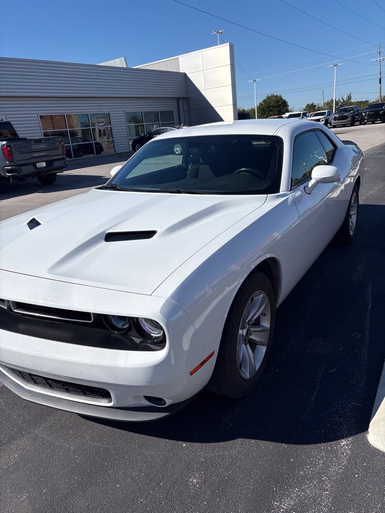 Used 2023 Dodge Challenger SXT RWD image 2