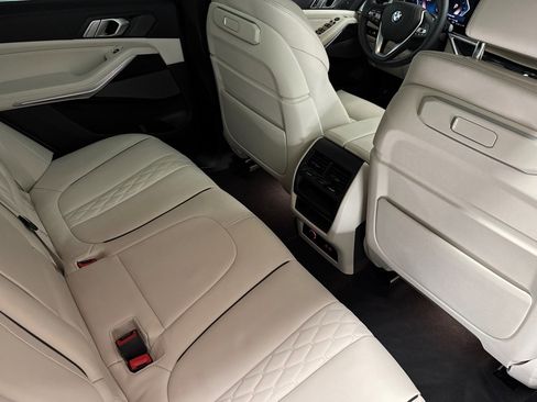 Used 2025 BMW X5 xDrive40i image 31