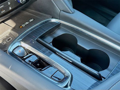 Used 2024 Buick Enclave Essence w/ Experience Buick Package image 22