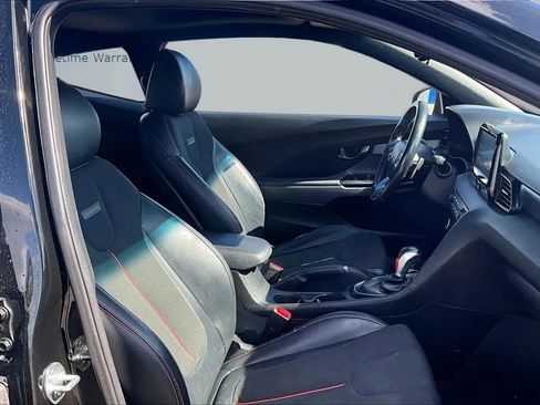 Used 2019 Hyundai Veloster 2.0 Premium FWD image 35