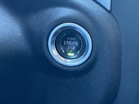 Used 2024 Chevrolet Silverado 2500 Custom w/ Custom Value Package image 12