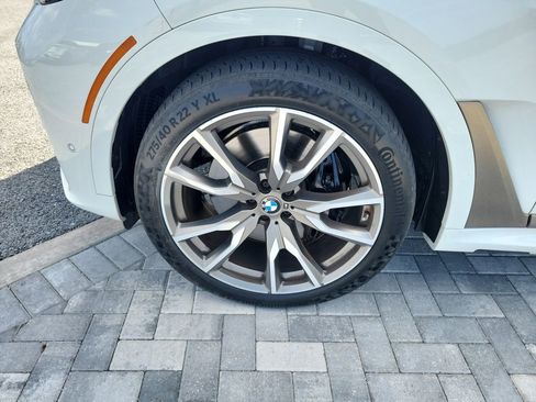 Used 2022 BMW X7 M50i w/ Dynamic Handling Package AWD/4WD image 13