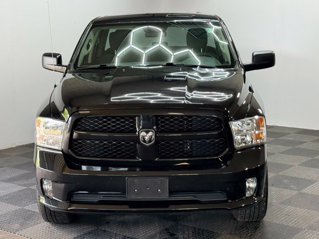 Used 2019 RAM 1500 Express w/ Express Value Package AWD/4WD image 4