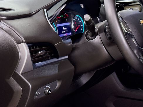 Used 2023 Chevrolet Traverse LT w/ LPO, Floor Liner Package FWD image 12