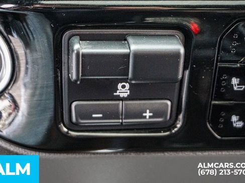 Used 2024 Chevrolet Silverado 1500 High Country w/ High Country Premium Package image 44