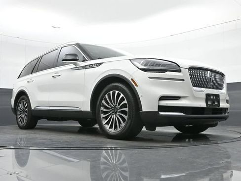Used 2023 Lincoln Aviator Reserve w/ Equipment Group 201A RWD image 10
