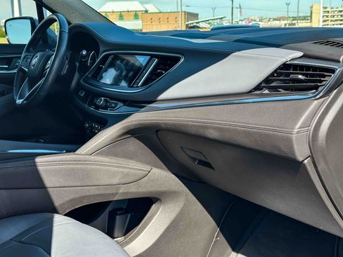 Used 2023 Buick Enclave Essence w/ Sport Touring Edition FWD image 24