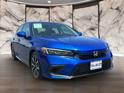 Used 2023 Honda Civic EX image 1