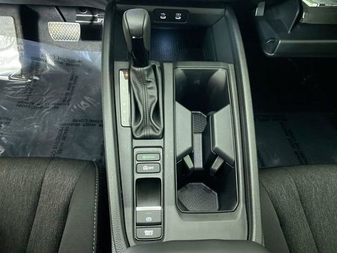 Certified 2024 Honda Accord EX image 18