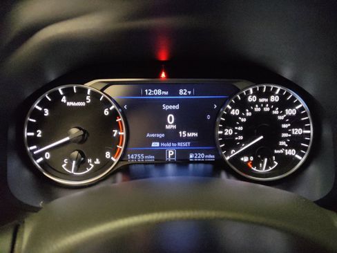 Used 2024 Nissan Altima 2.5 SV FWD image 23