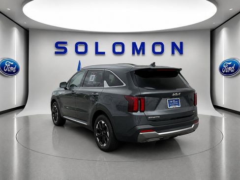 Used 2024 Kia Sorento S w/ Panoramic Sunroof Package AWD/4WD image 7