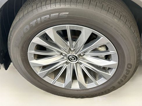 Used 2024 MAZDA CX-90 Plug-In Hybrid w/ Preferred AWD/4WD image 38