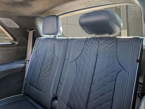 New 2026 Cadillac Vistiq Premium Luxury image 15