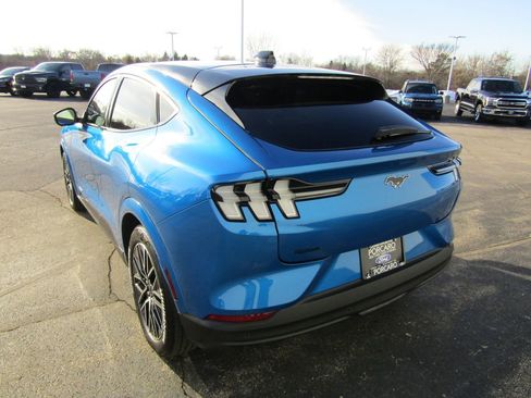 Used 2025 Ford Mustang Mach-E Premium image 4